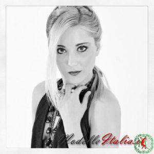 ALE MODELLA TORINO PIEMONTE