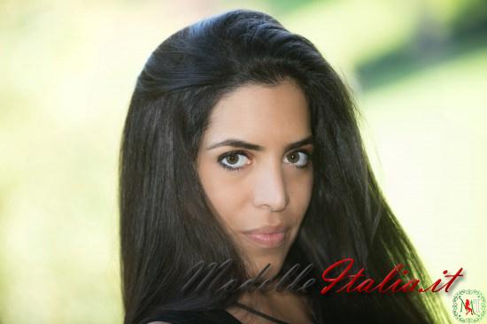 GIULIA V MODELLA ROMANA