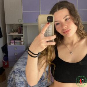 AURORA LAURA MODELLA LOMBARDIA